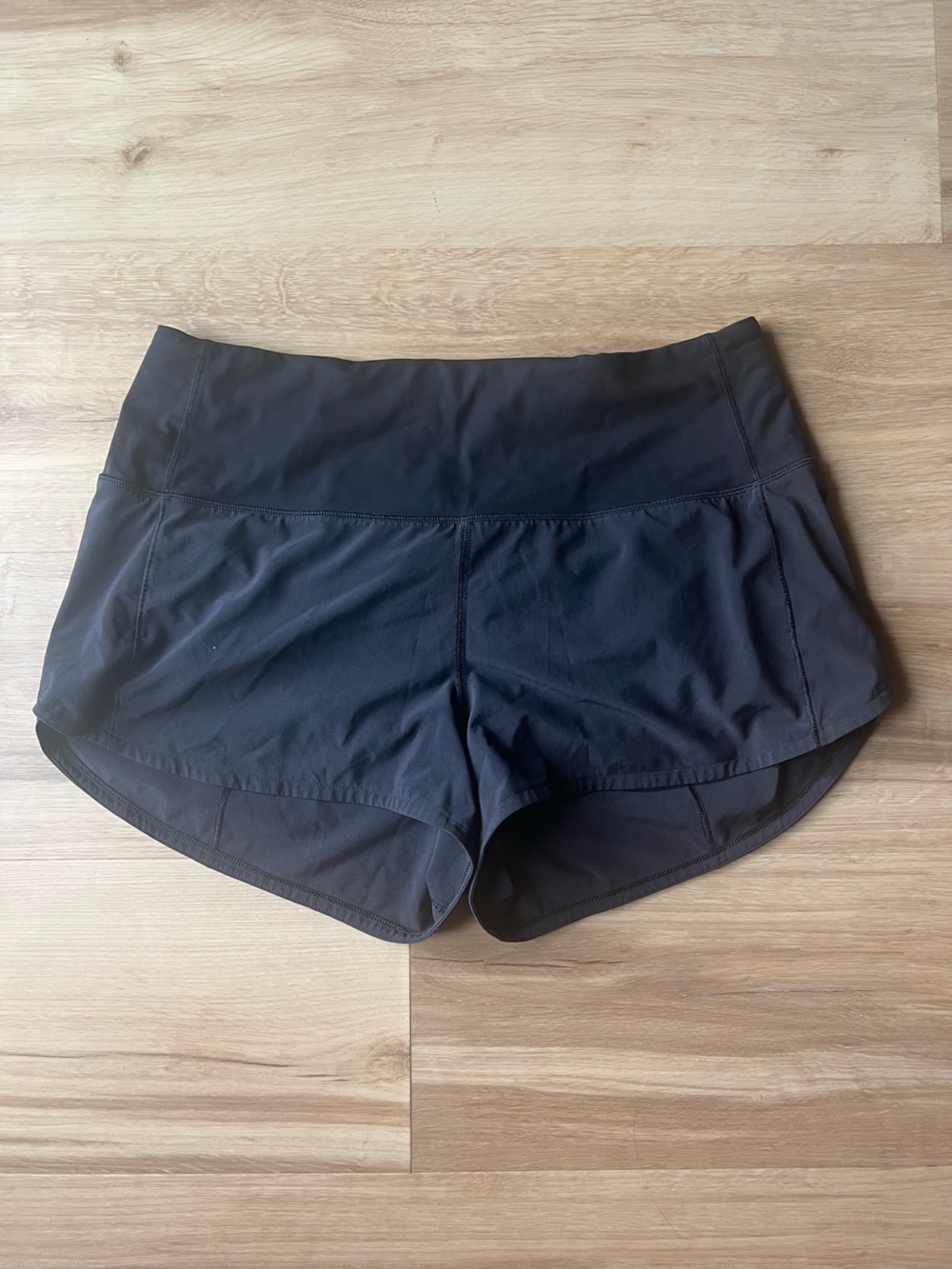 lululemon Speed up 2.5”  Black Women's Running Shorts